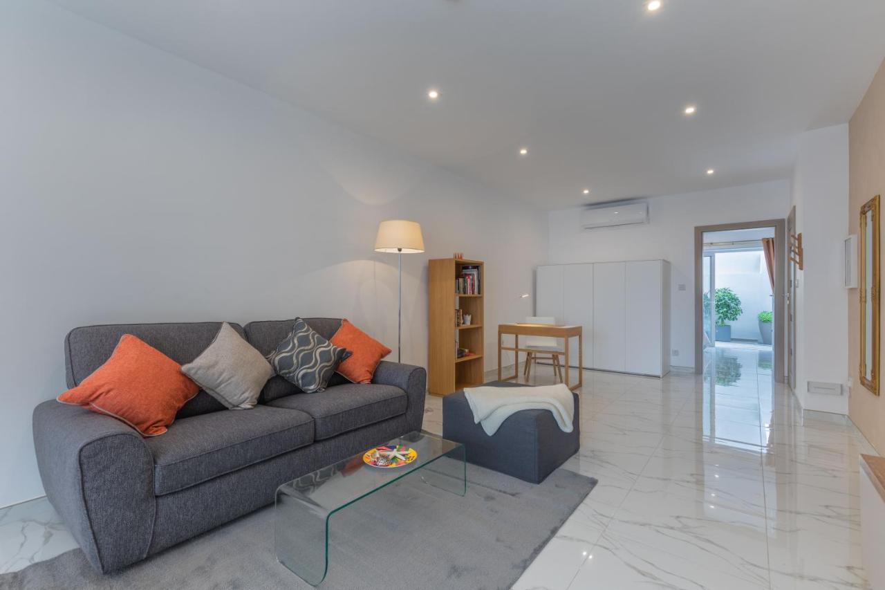 White Sands Mellieha Bagian luar foto